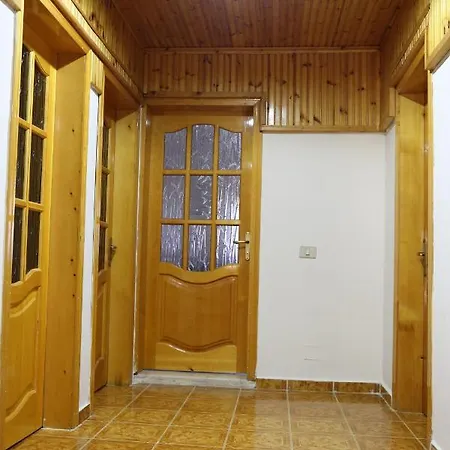Apartment Hyla *